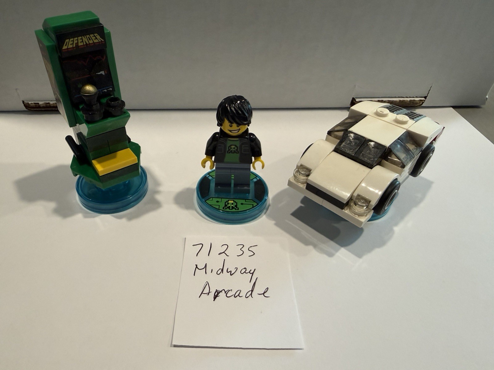 LEGO Dimensions Midway Arcade Defender Character Figure Pack 71235