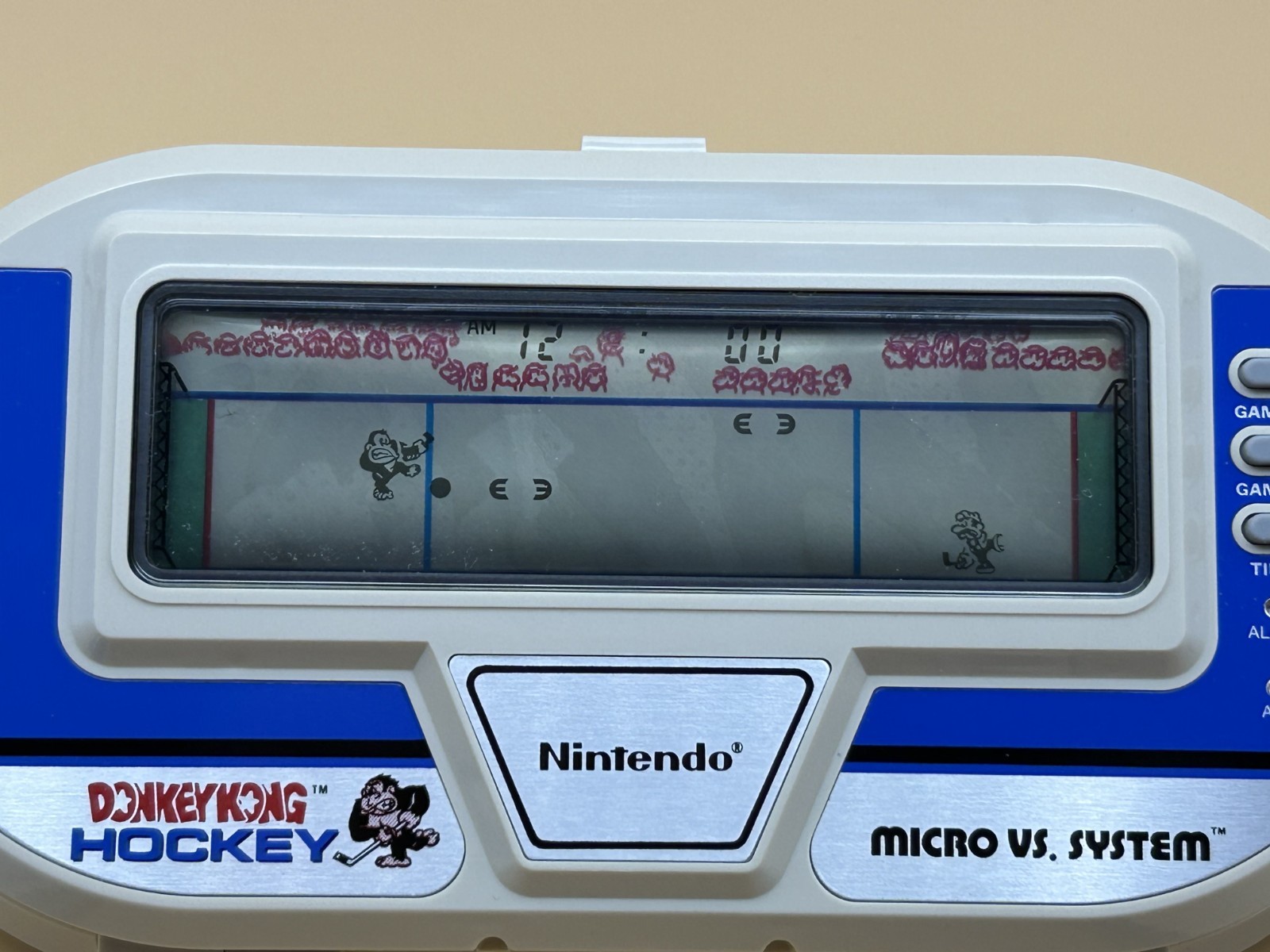 Nintendo Game & Watch DONKEY KONG HOCKEY HK-303 New Old Stock 1984