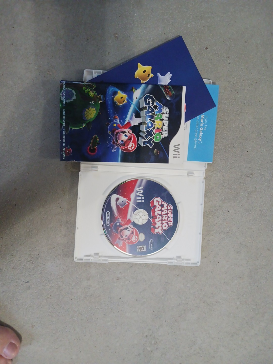 Super Mario Galaxy Nintendo Wii Complete CIB with All Inserts