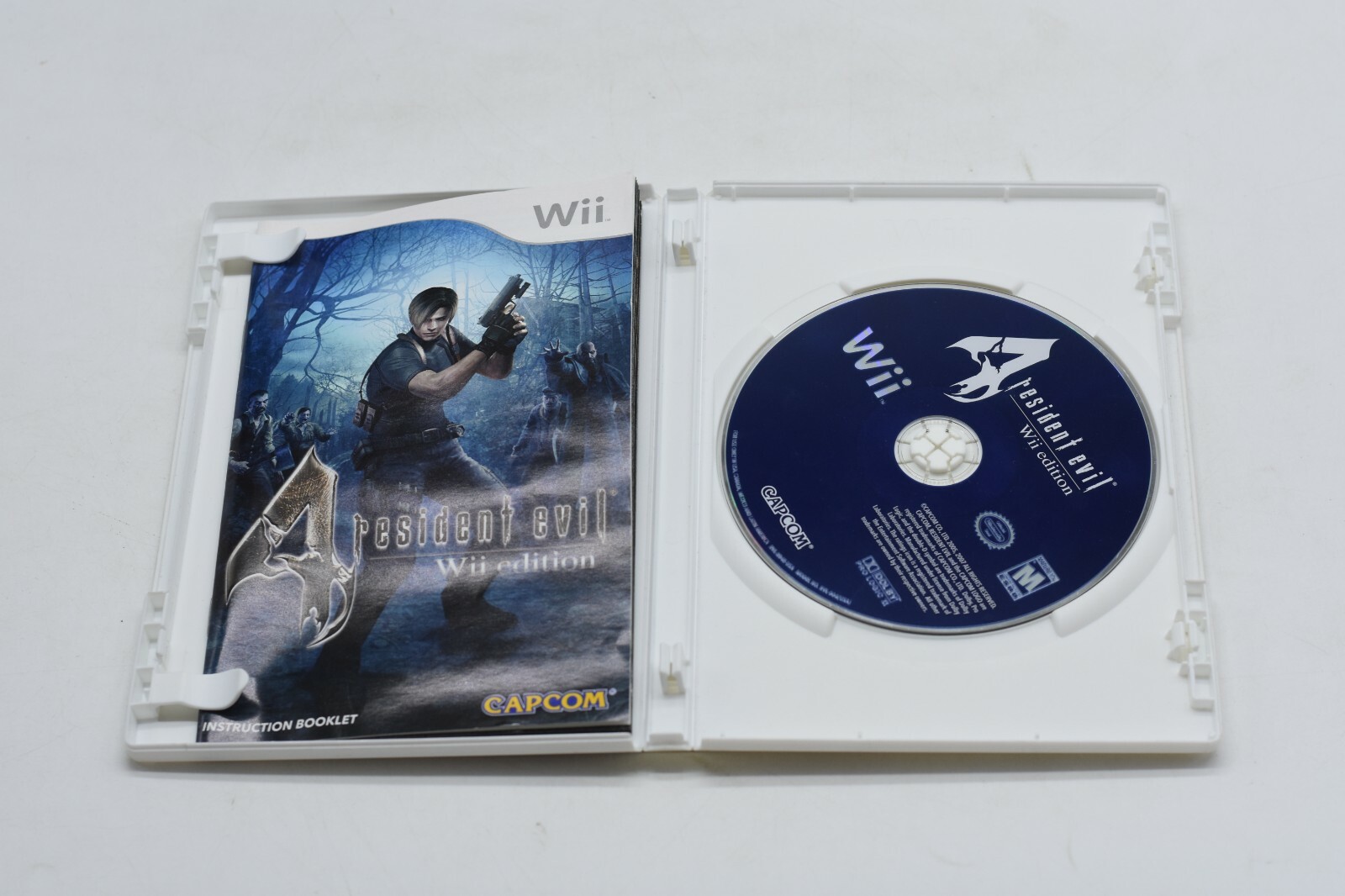 Resident Evil 4 — Wii Edition (Nintendo Wii, 2007) Complete With Manual YES