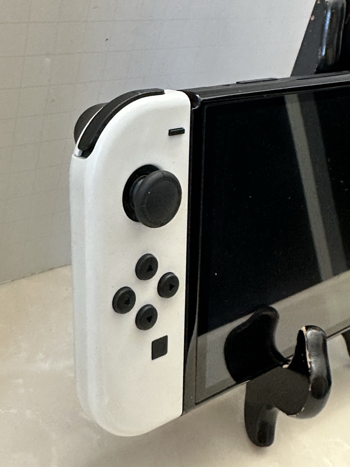 Nintendo Switch (OLED Model) White/Black 64GB Console w/ Dock