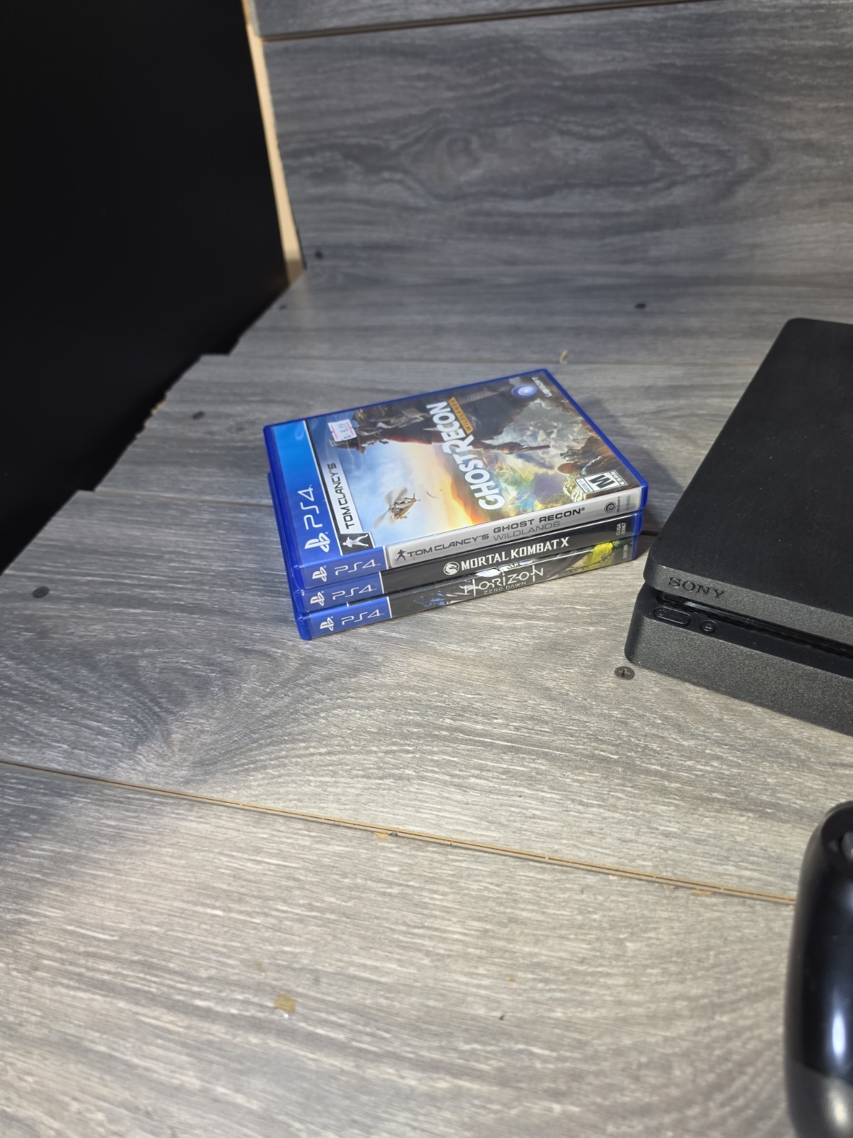 SONY PLAYSTATION 4 PS4 CUH-2215B 1 TB CONSOLE 3 GAME BUNDLE W CONTROLLER & CORD