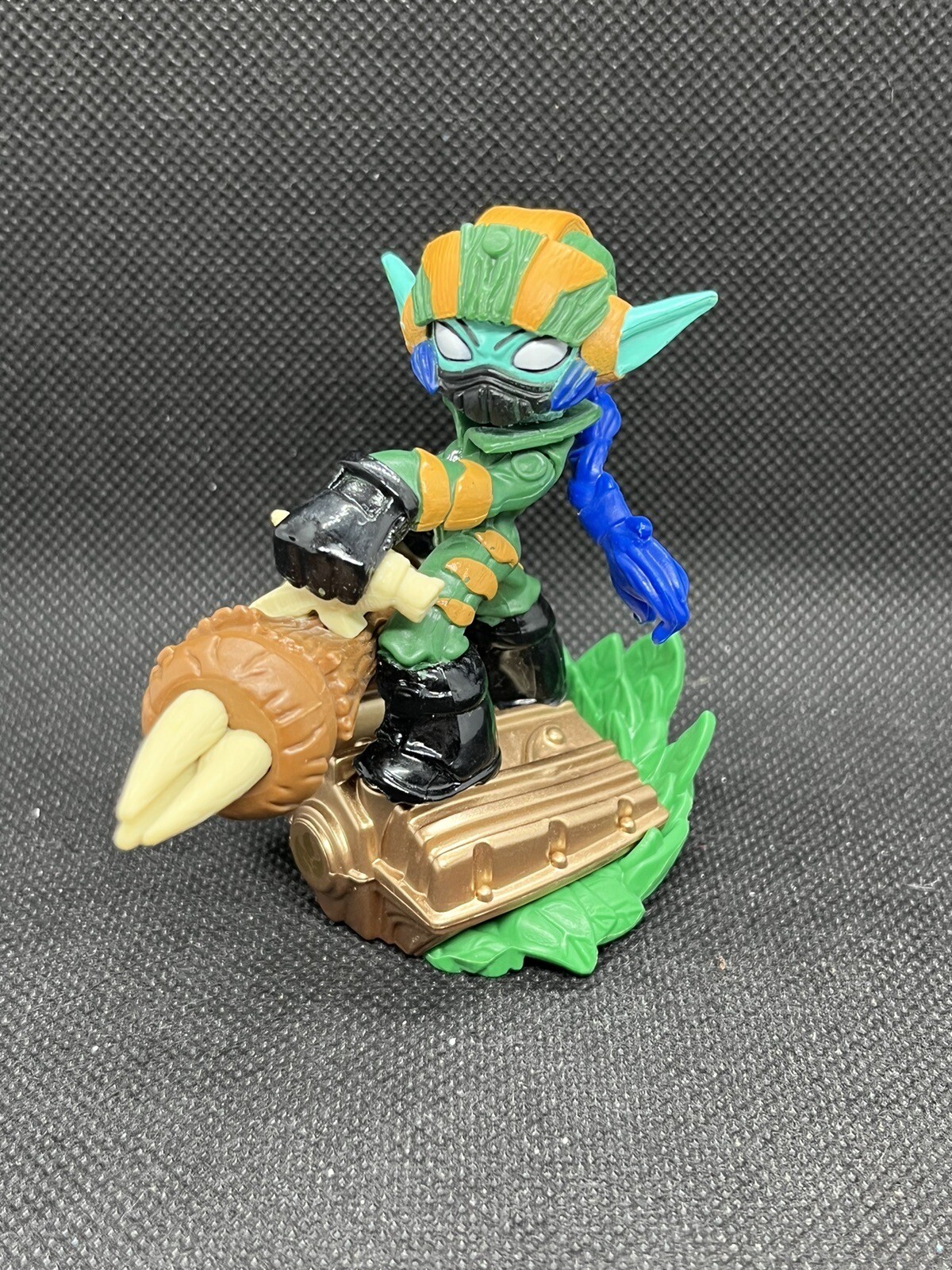 Skylanders SuperChargers Lot (3) Figures Plus Sea Trophy Spitfire Gill Grunt Elf
