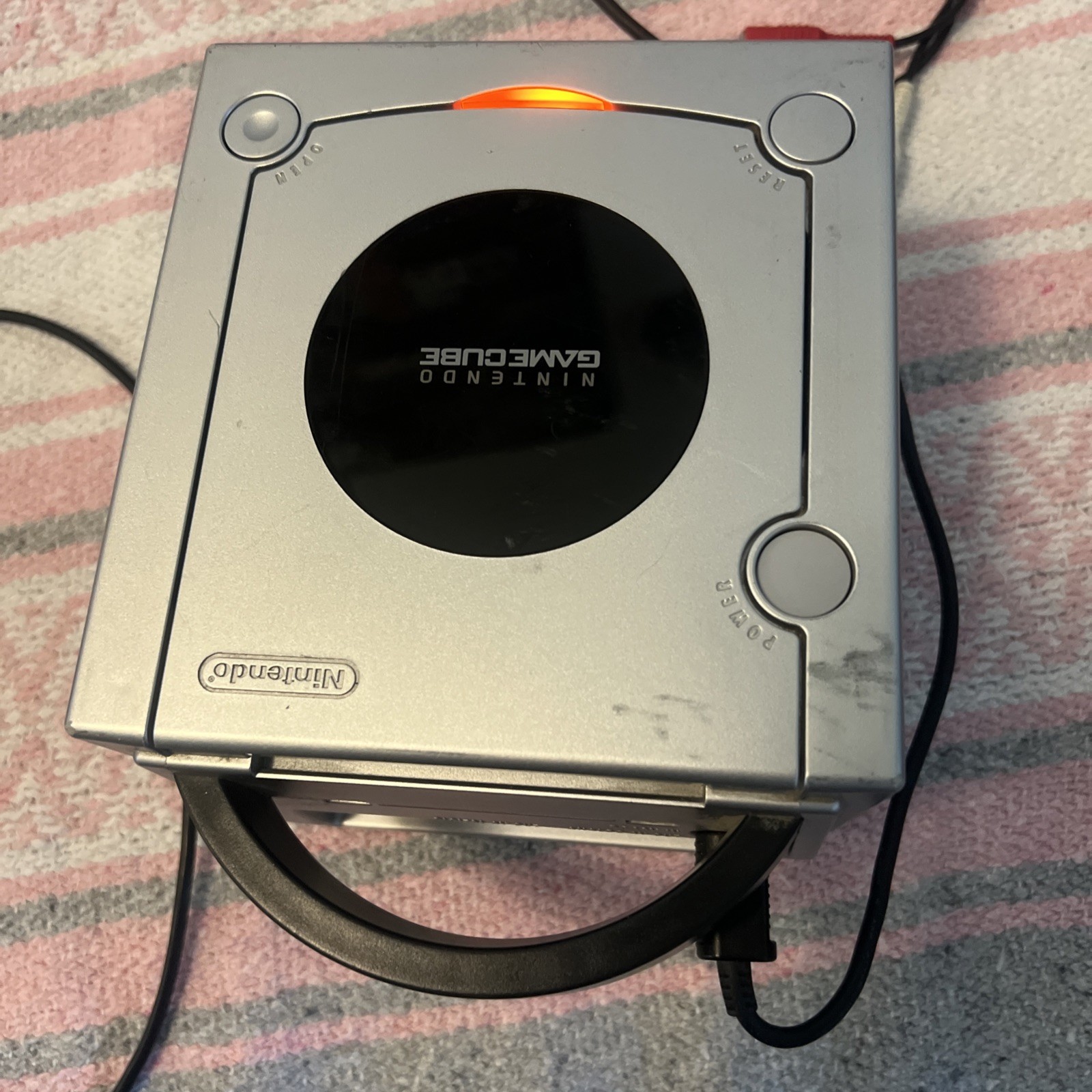 Gamecube Silver Console w/ 2 Controllers, Memory Card & Gameboy Advance Adapter