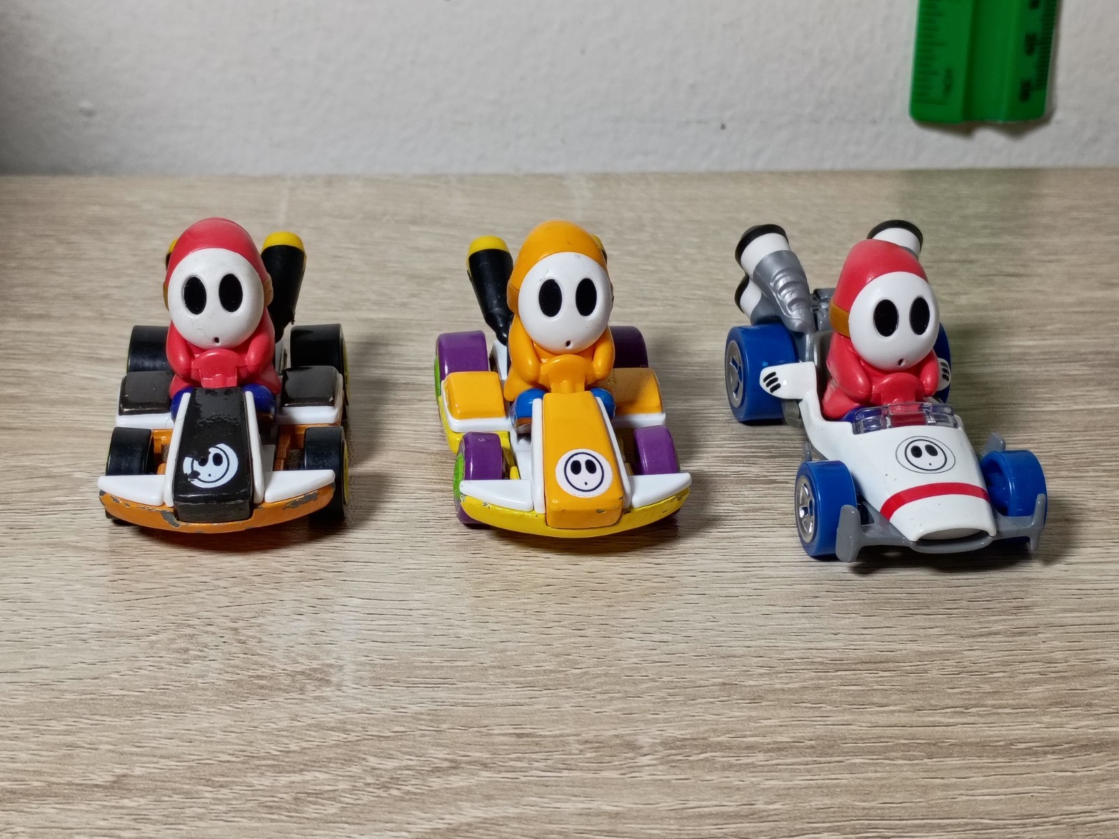 12-PK KING BOO Super Mario Kart Hot Wheels Wario Yoshi Shy Guy Peach Luigi