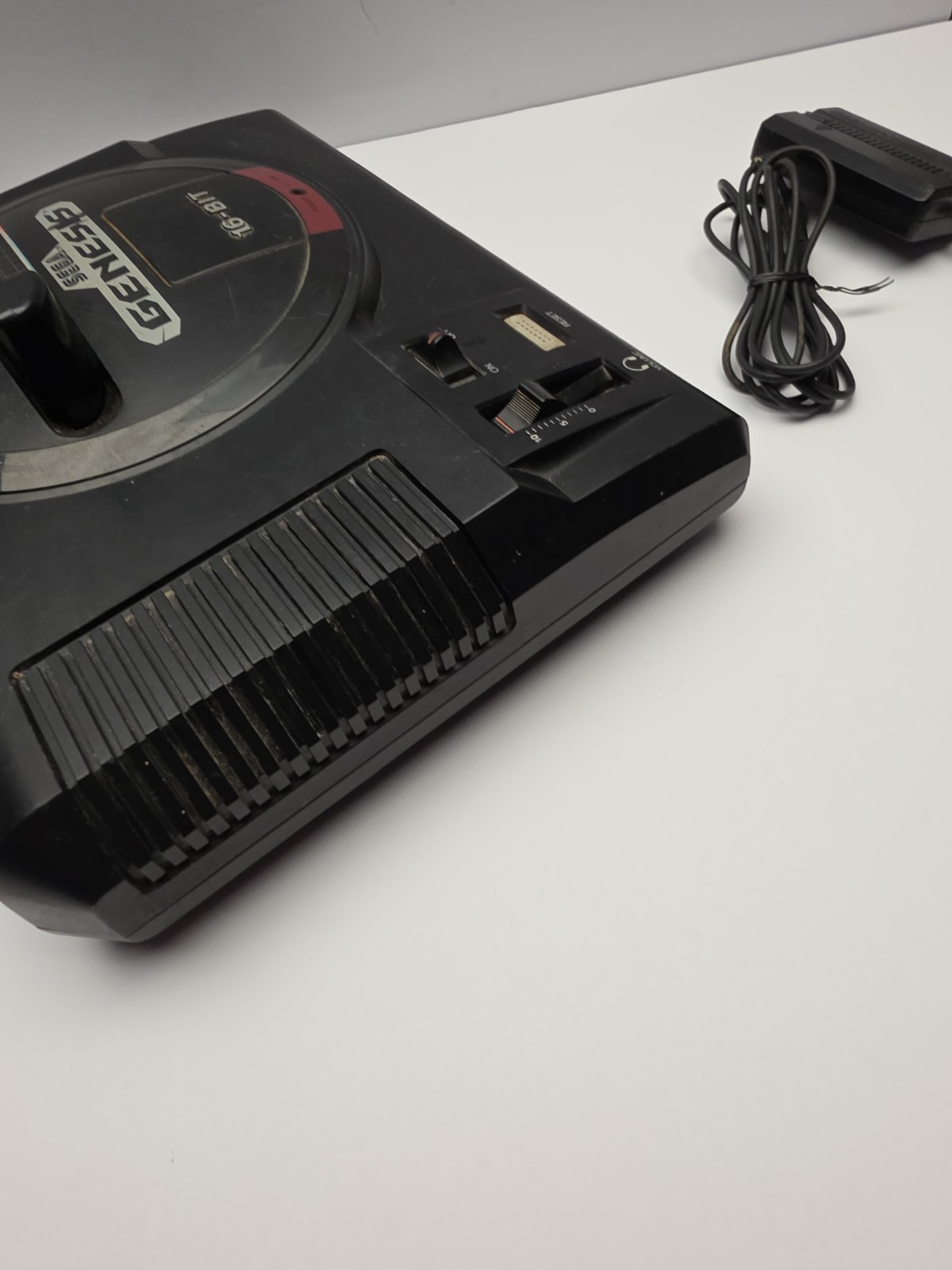 Sega Genesis Model 1 16 Bit 1601 Console Controller Power AV Sonic 2 Bundle
