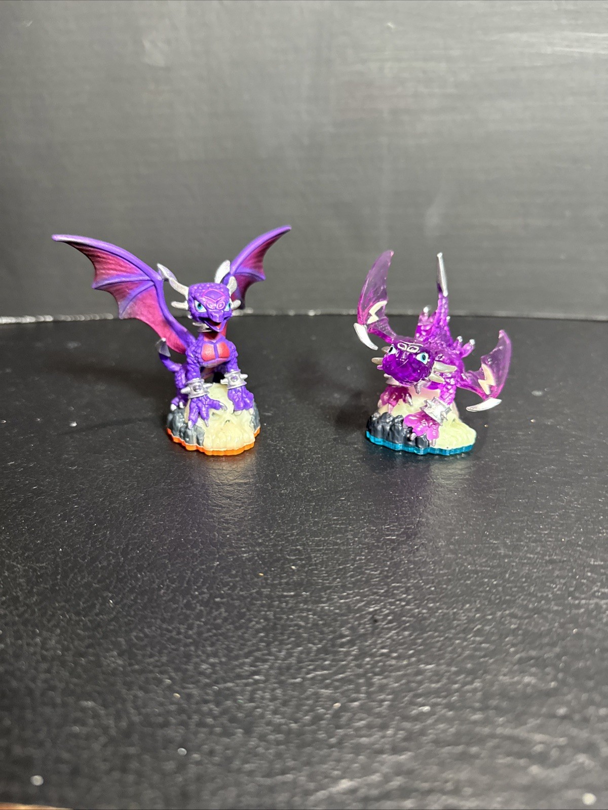 2 Skylanders Figures Swap Phantom Cynder (Blue Base) and Orange Base Cynder