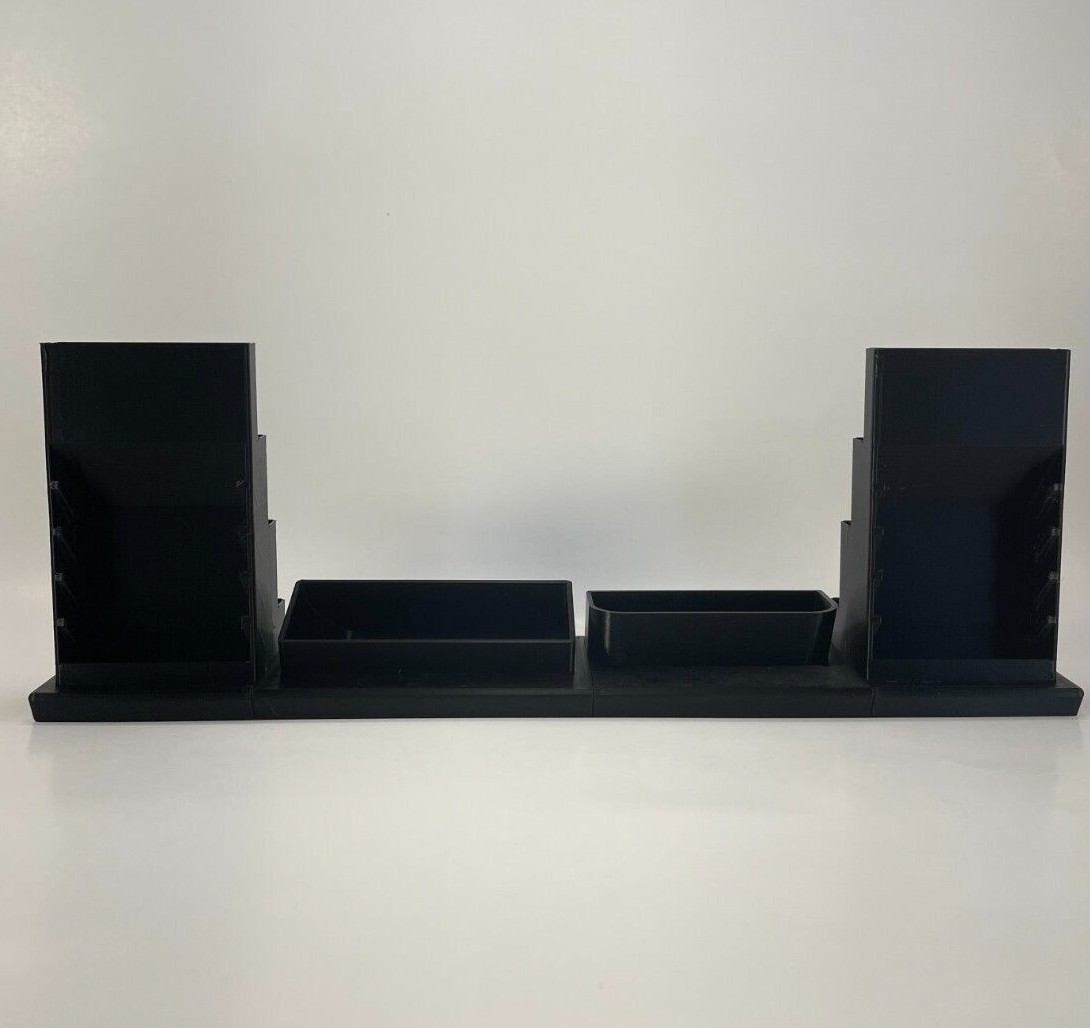 Game Boy Advance SP/Original & 18 Games, Multiple Consoles Stand – DISPLAY ONLY