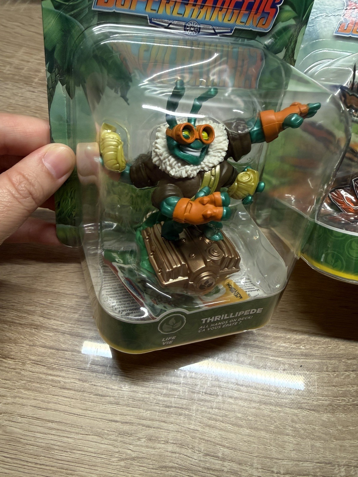 Skylanders Superchargers Thrillipede and Buzz Wing Vehicle – SEALED NIB!