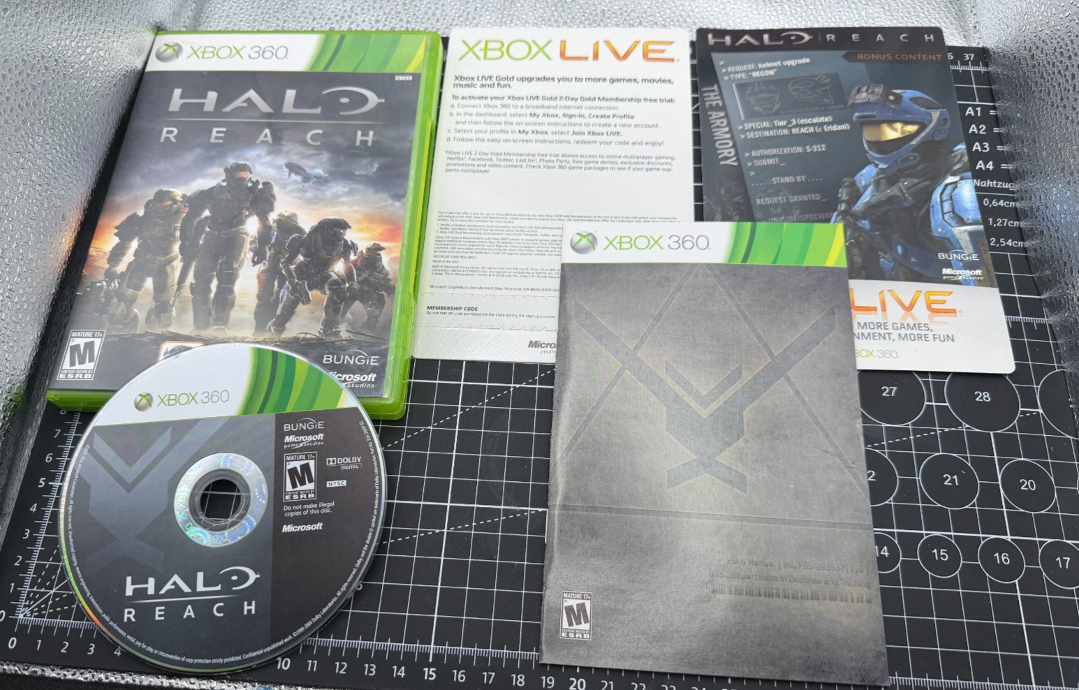 Halo Reach (Microsoft Xbox 360) Complete CIB w/ Manual & Inserts TESTED