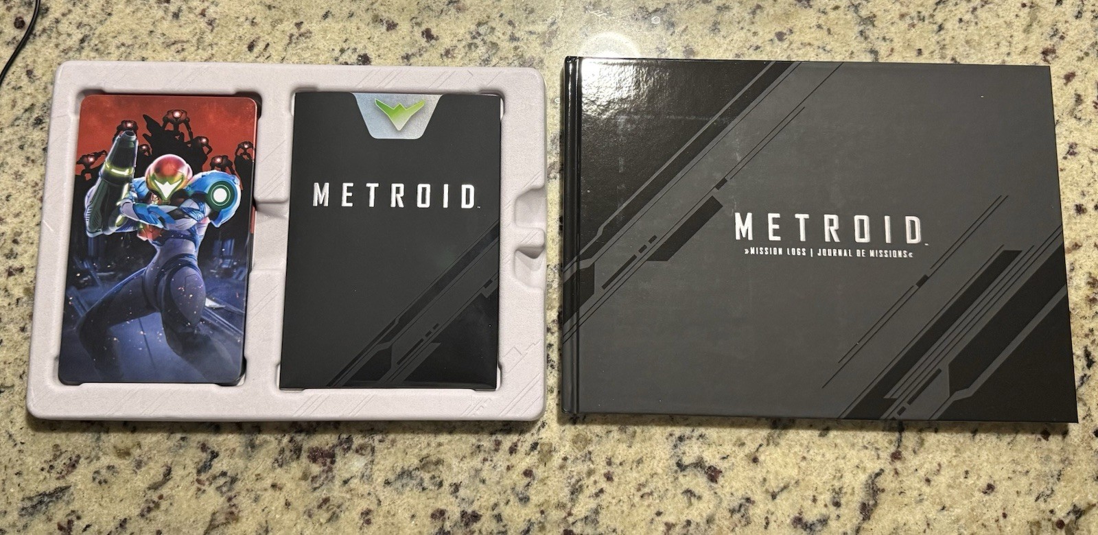 Metroid Dread: Special Edition & Samus E.M.M.I. Amiibo Nintendo Switch