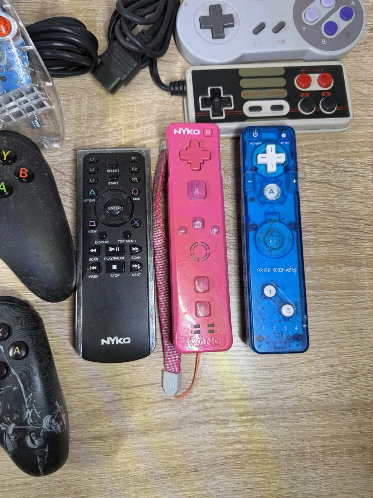 Video Game Controller Lot 3rd Party UNTESTED READ THE DESCRIPTION