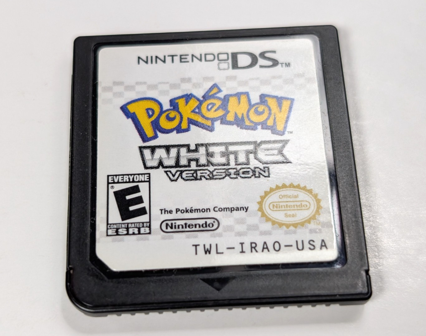 Pokemon White Nintendo DS in case authentic