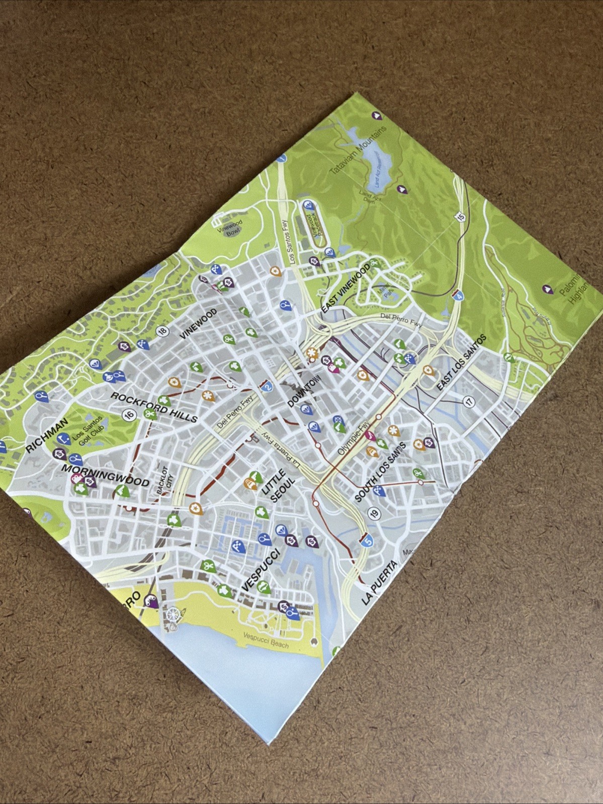 Grand Theft Auto V 5 – Premium Edition – PS4 – Complete w/ Map USED Tested CIB!