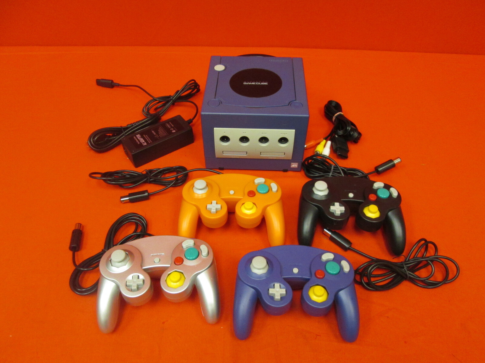 GameCube Console Purple Indigo With 4 Controllers Very Good 9409