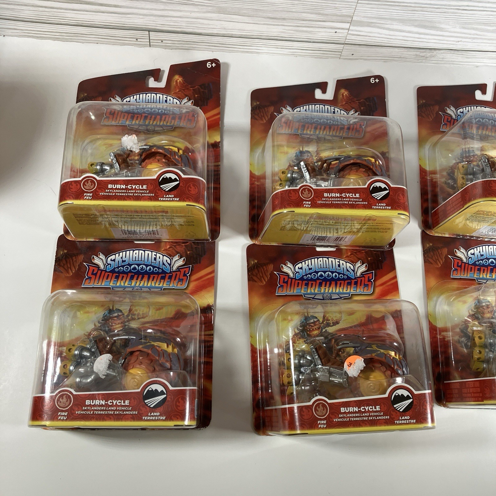 2015 Skylander Superchargers Figure Activision: Burn-Cycle Land Vehicle 6x