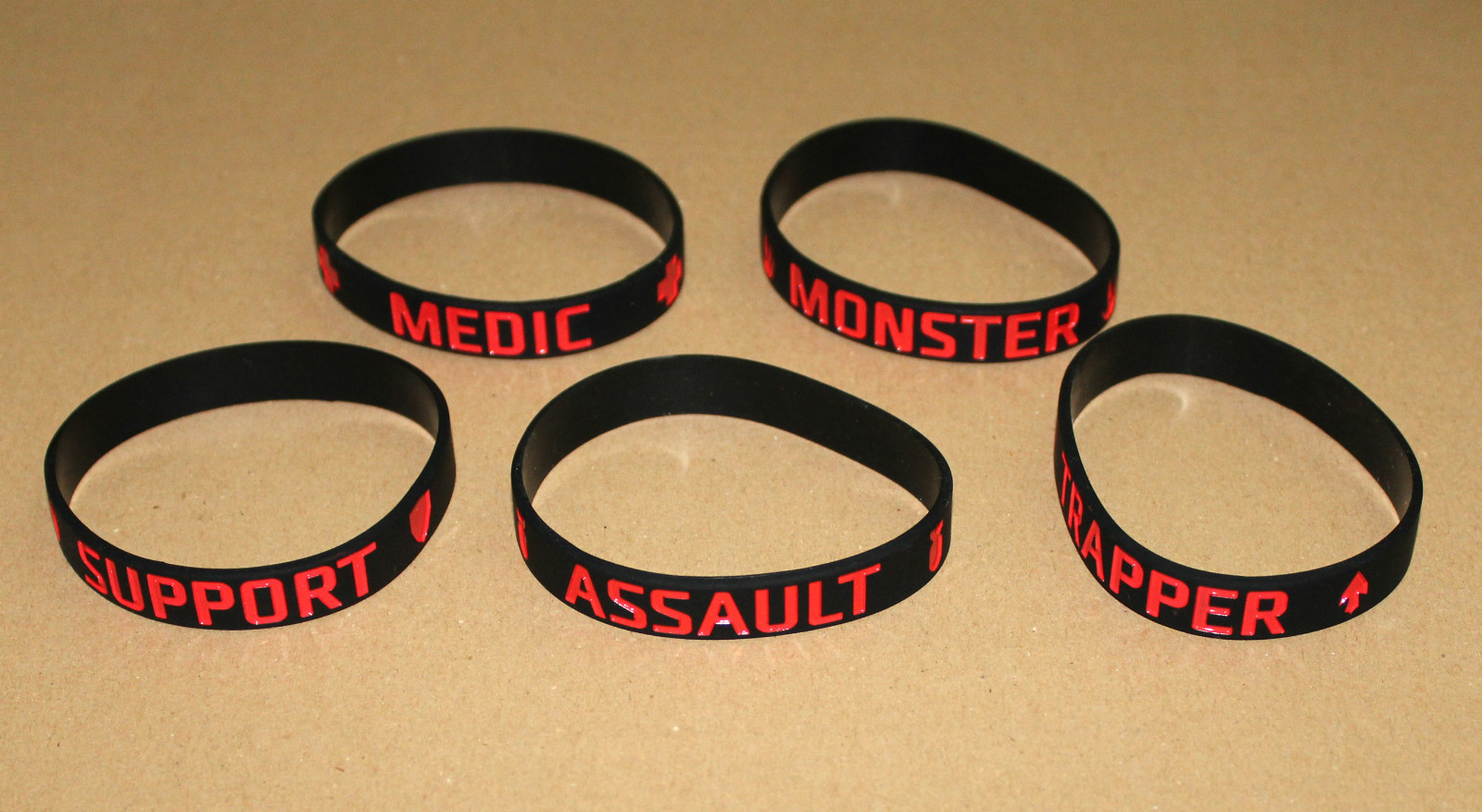 Evolve promo Wristband TRAPPER ASSAULT SUPPORT MONSTER MEDIC Gamescom 2014