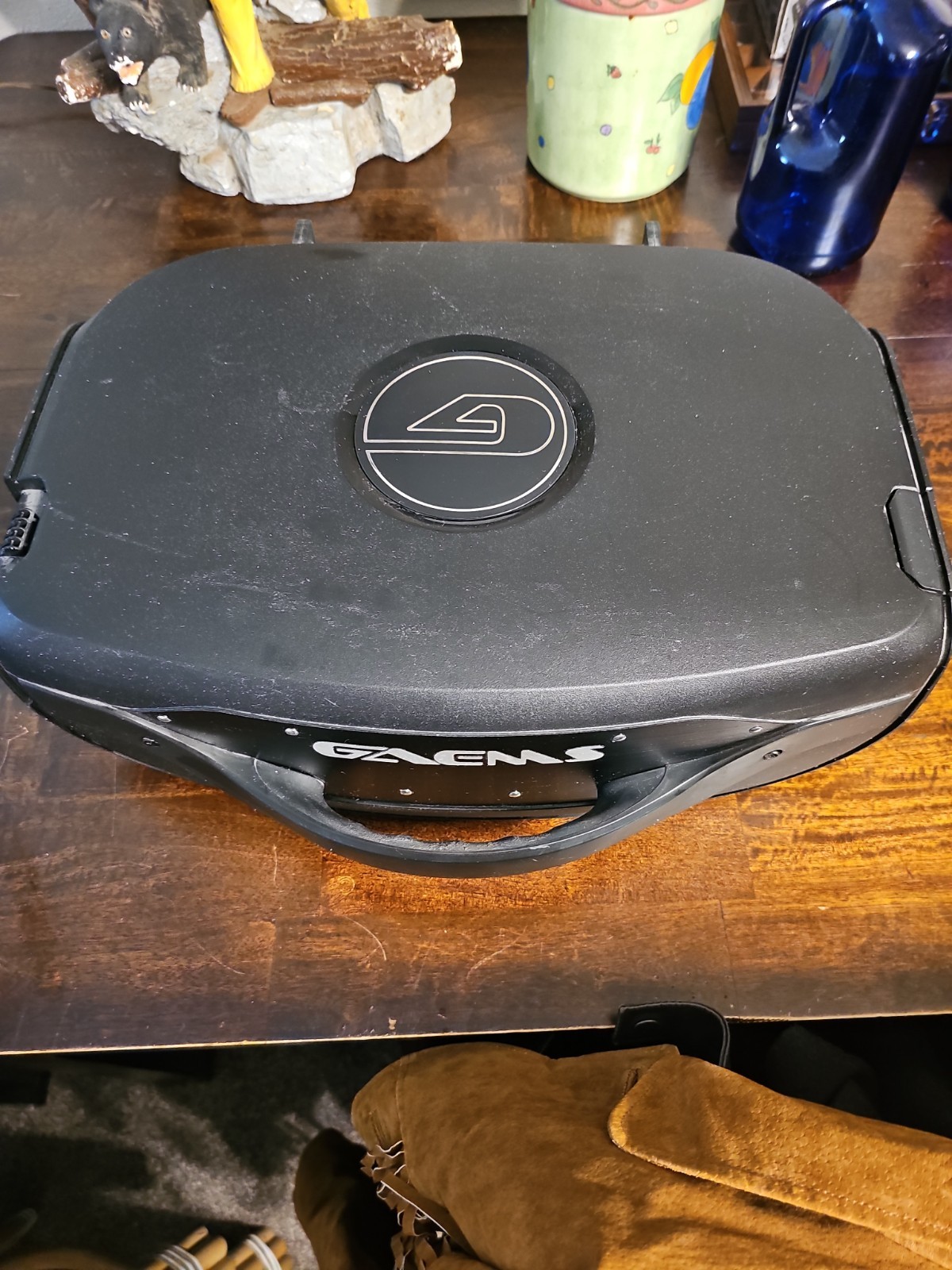 GAEMS G190 Vanguard Portable Gaming Case 19″ Monitor with Power and HDMI Remote