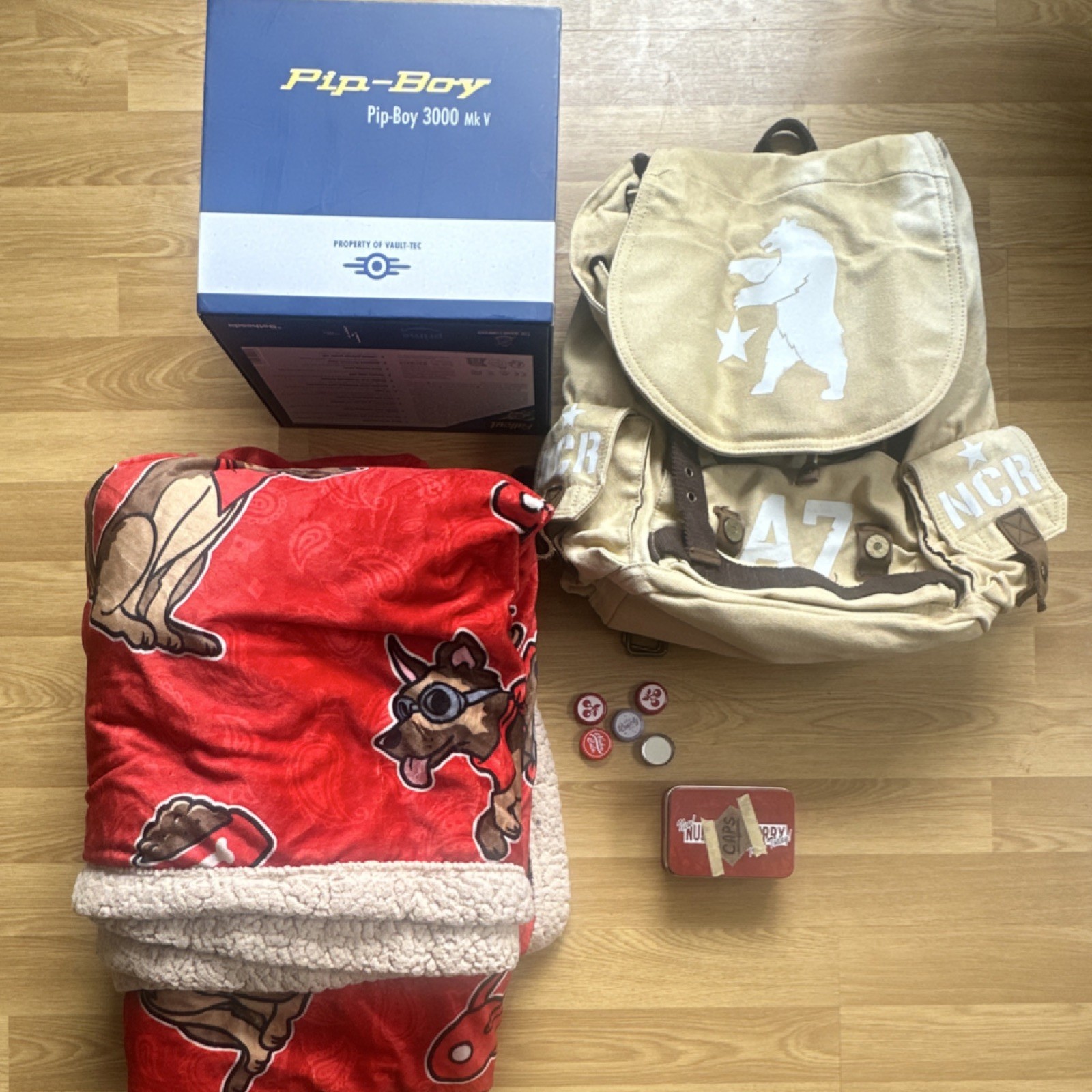 Vault-Tec Fallout Pip-Boy 3000 Mk V NCR Backpack Dogmeat Blanket Nuka Cola Caps