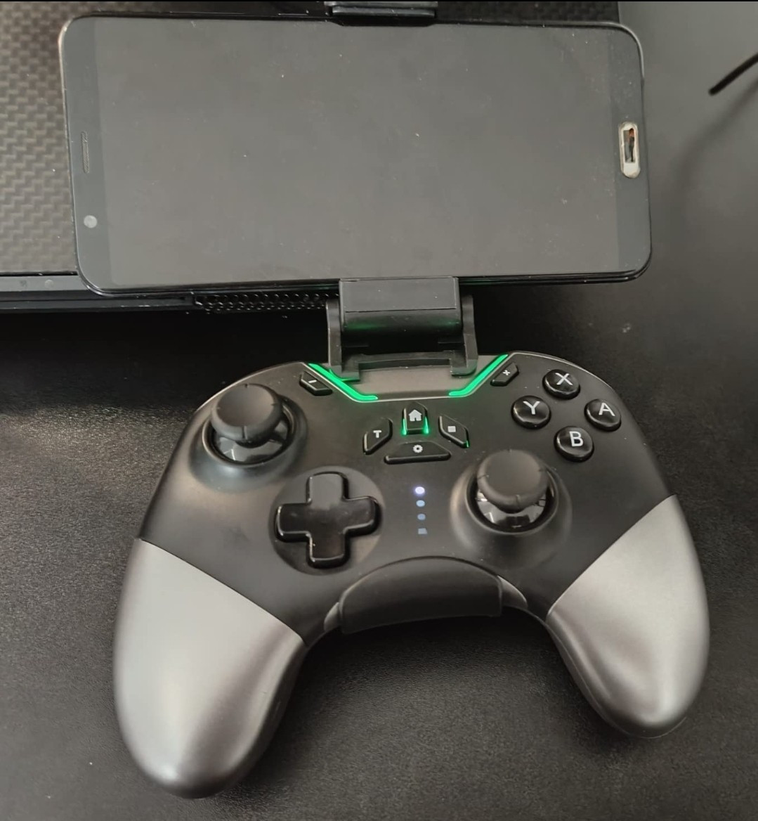 Bluetooth Controller (Xbox, Android, Apple, PC)