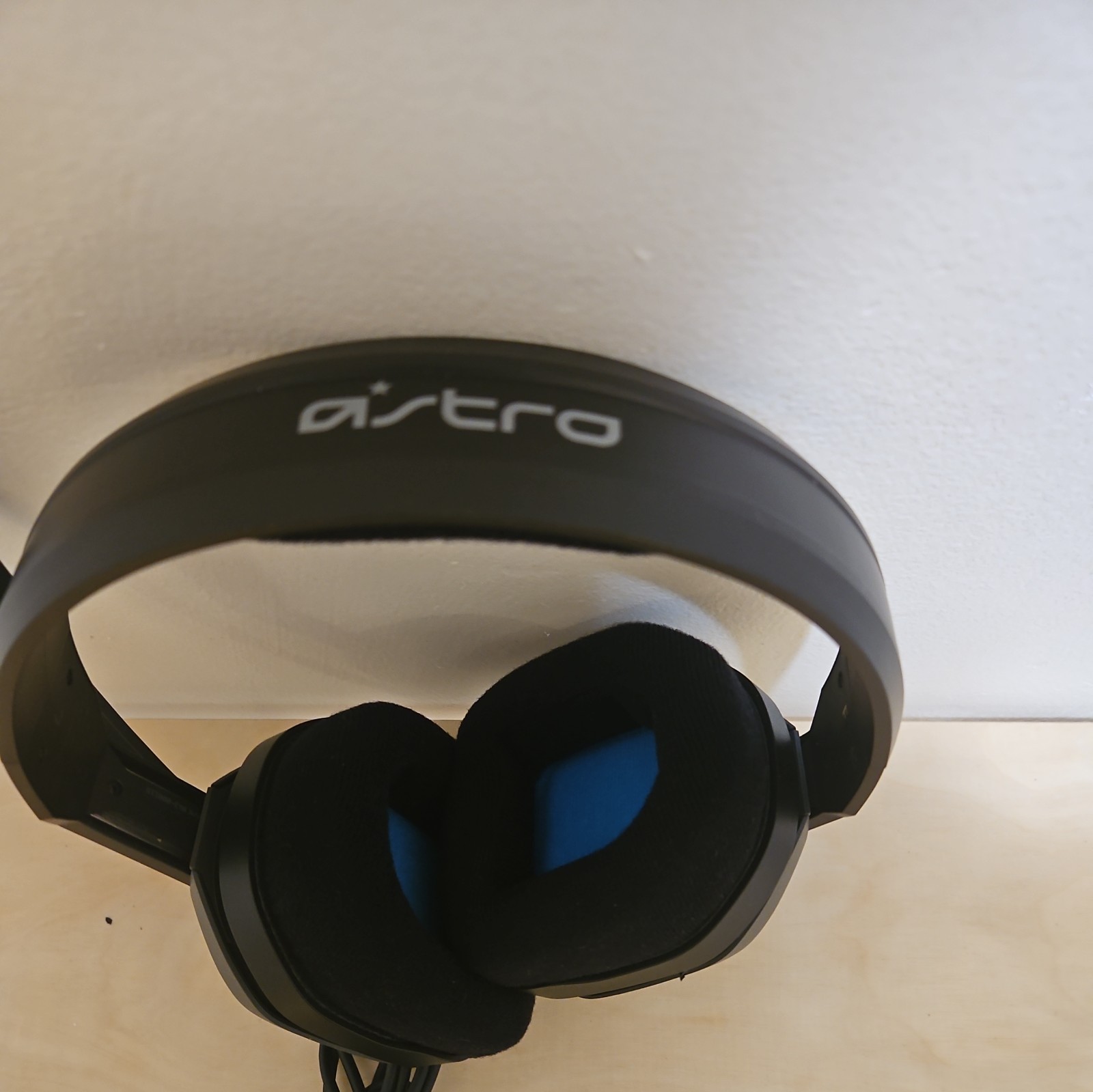 Astro A10 Gaming Black Anodized Aluminum Wrapped Headset PlayStation 4 – Blue