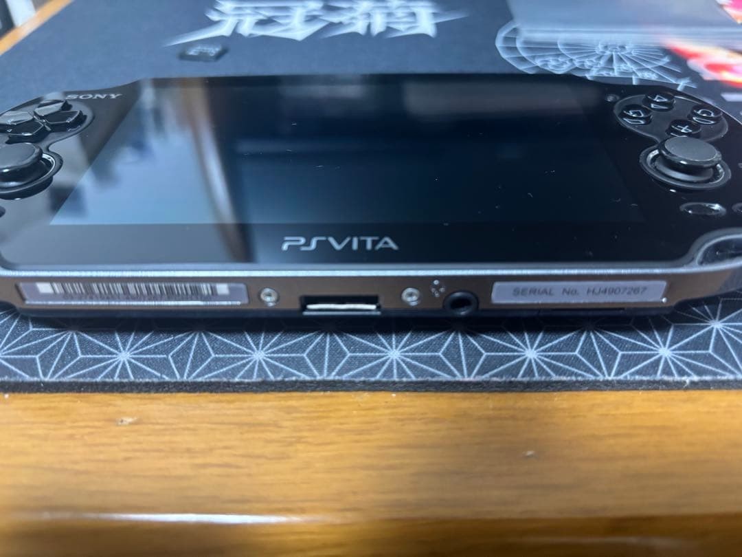 Sony PlayStation PS Vita OLED PCH-1100 Black CIB w/ 8GB Memory Card – Ultra Mint
