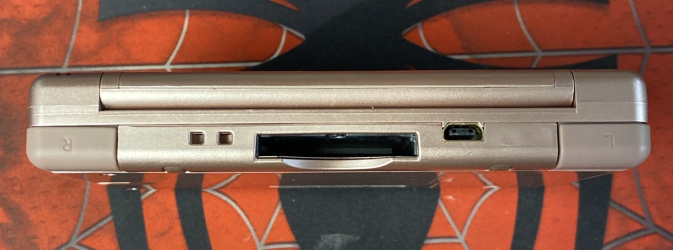 Nintendo DS Lite USG-001 – Metallic Pink *Very Nice*