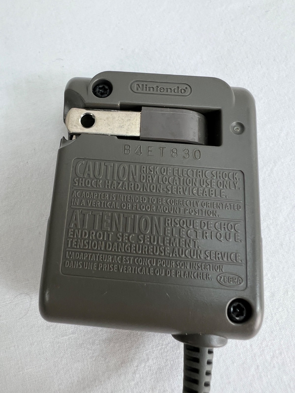 Official Nintendo DS Lite AC Adapter Charger USG-002 (USA), DC5.2V 450mA USG-001