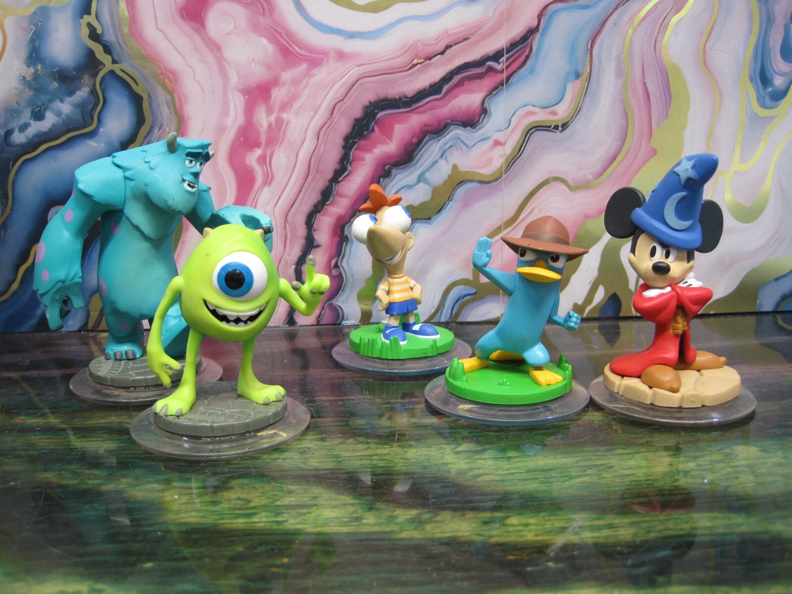 DISNEY INFINITY Lot – Mike & Sulley , Mickey Mouse , Platapus Agent P , Phineas