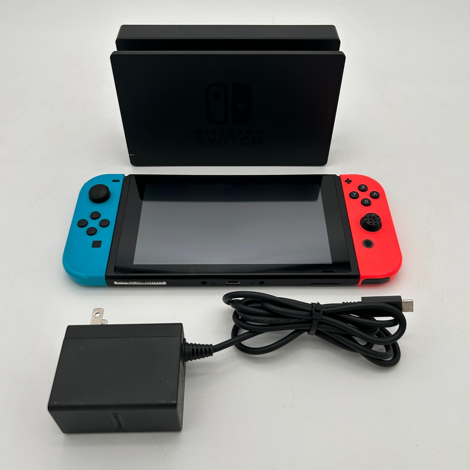 Nintendo Switch V1 HAC-001 (Unpatched) Includes Console Dock Joycons Charger