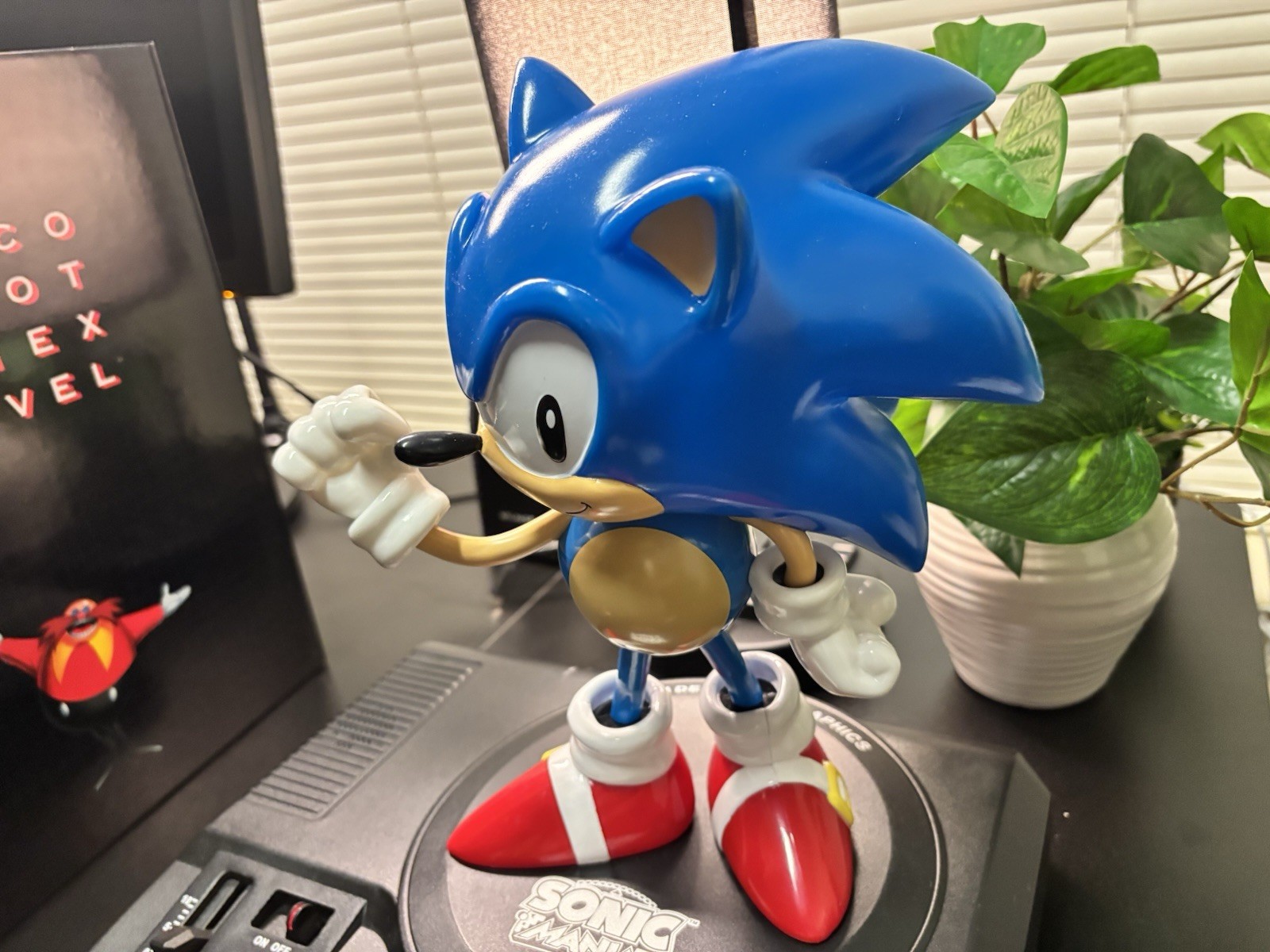 Sonic Mania Collector’s Edition + Sonic Mania Plus Bundle (Nintendo Switch)