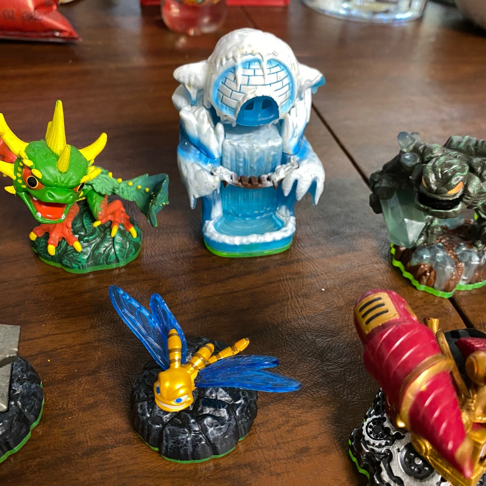 Skylanders Collection – Lot of 30 Activision Figures