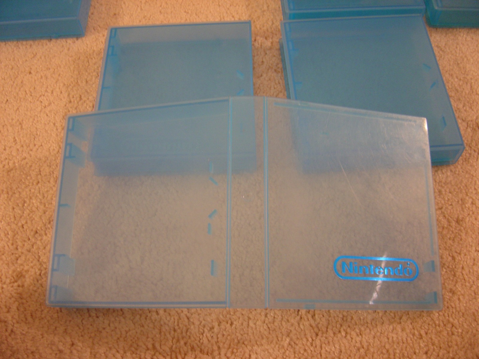Lot of 10 Blue Nintendo Entertainment System OEM NES Clamshell Cases video games