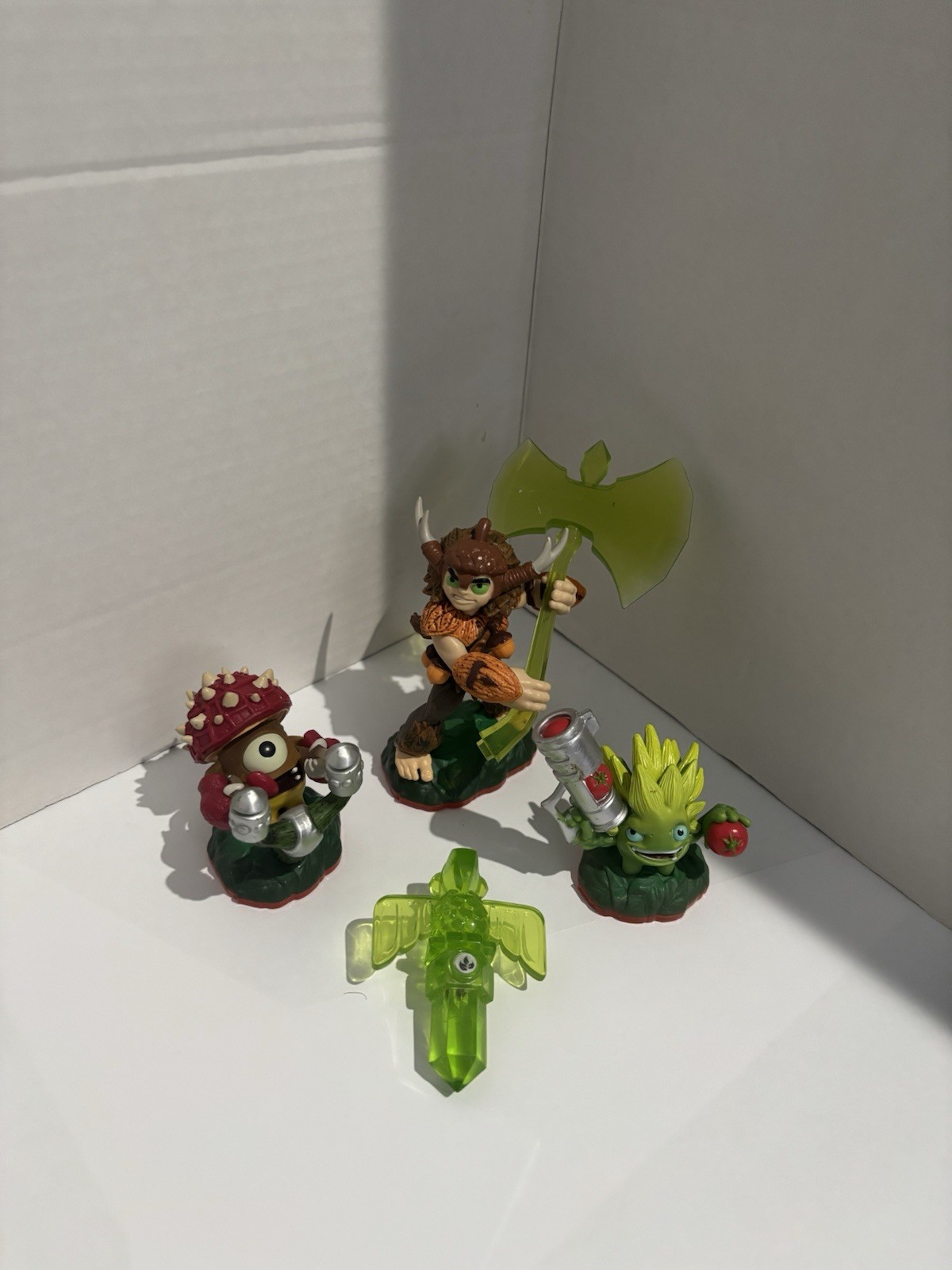 A large batch of skylanders Check The Description For More Info