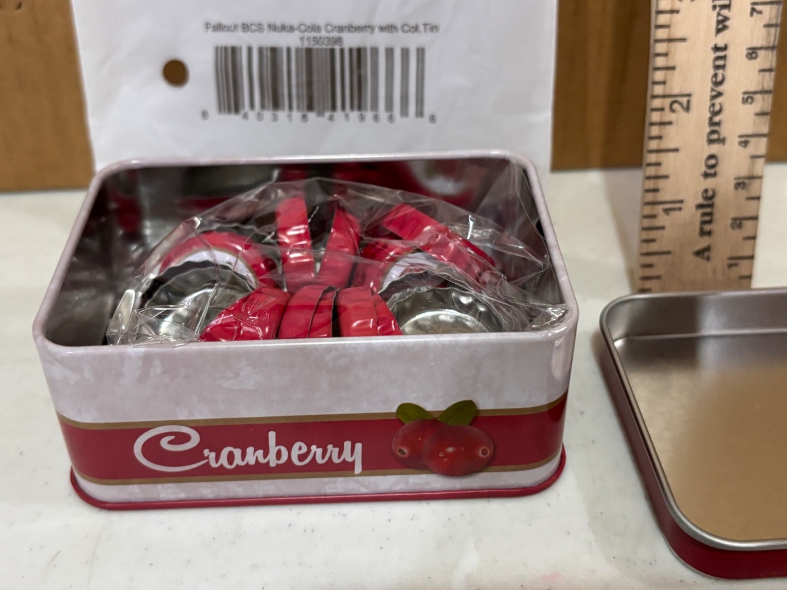 Fallout 3 4 76 !! Nuka Cola 20 Cranberry Caps Collectible Tin !! Bethesda New