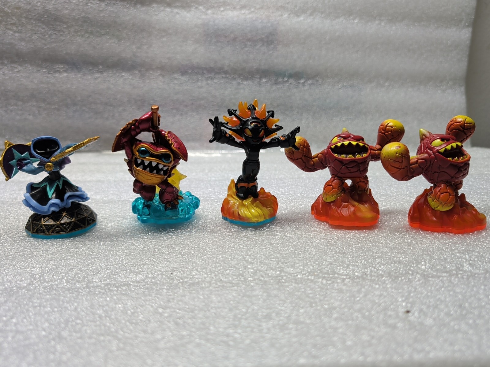Skylanders Swap Force Lightcore Lot Of 3 Featuring Star Strike, Wham Shell &…