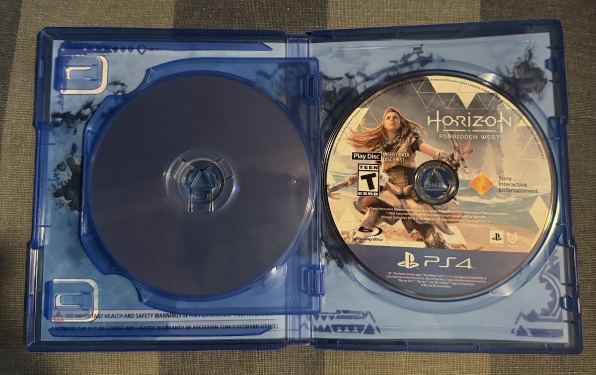 Horizon Forbidden West Launch Edition (2022) PS4 Game Discs w/ Case