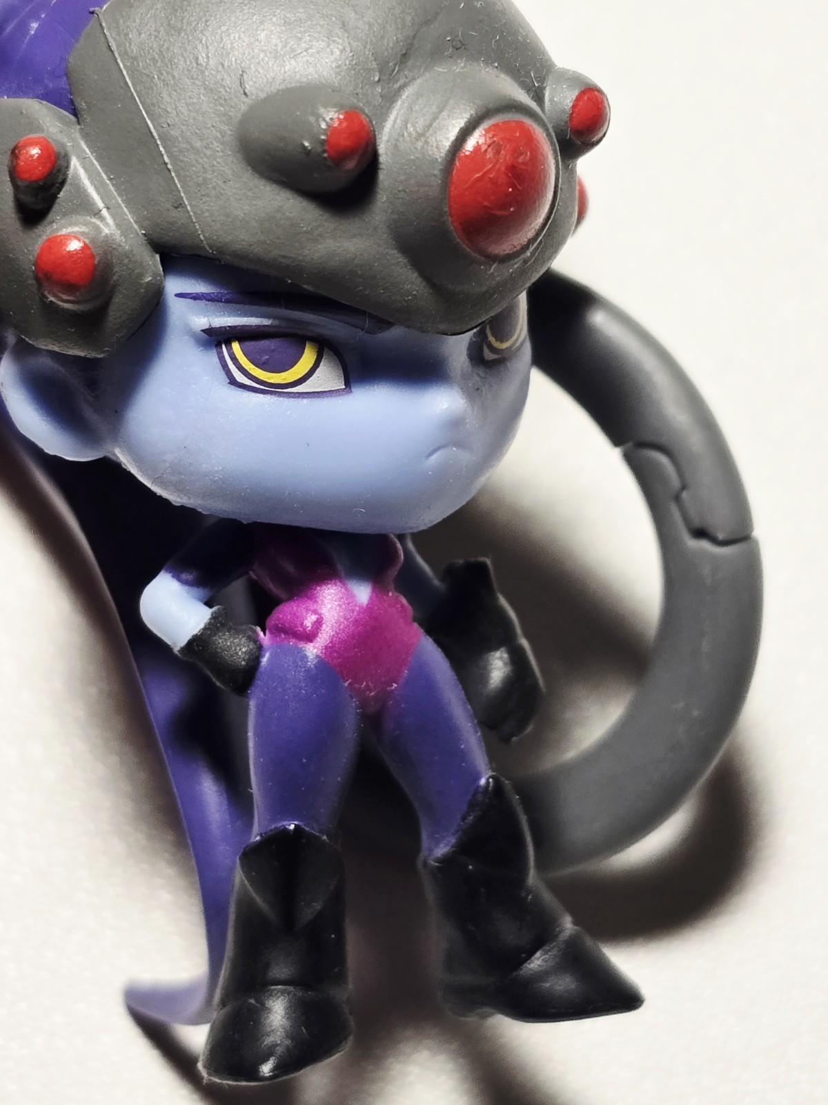 Blizzard Overwatch 2 Widowmaker Backpack Hanger / Keychain Charm With Clip