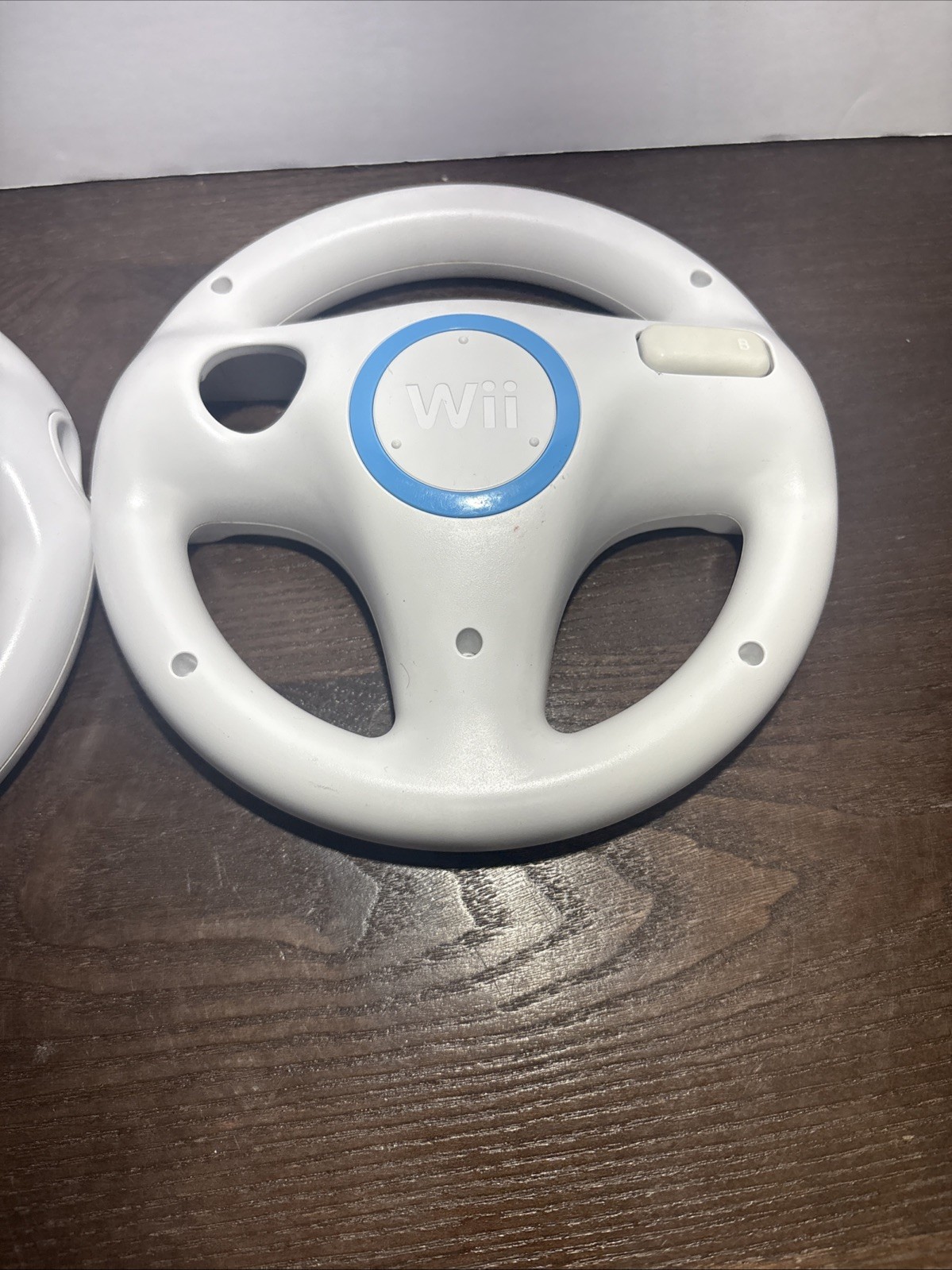 Set of 2 OEM GENUINE NINTENDO WHITE WII WII U MARIO KART STEERING WHEEL RVL-024