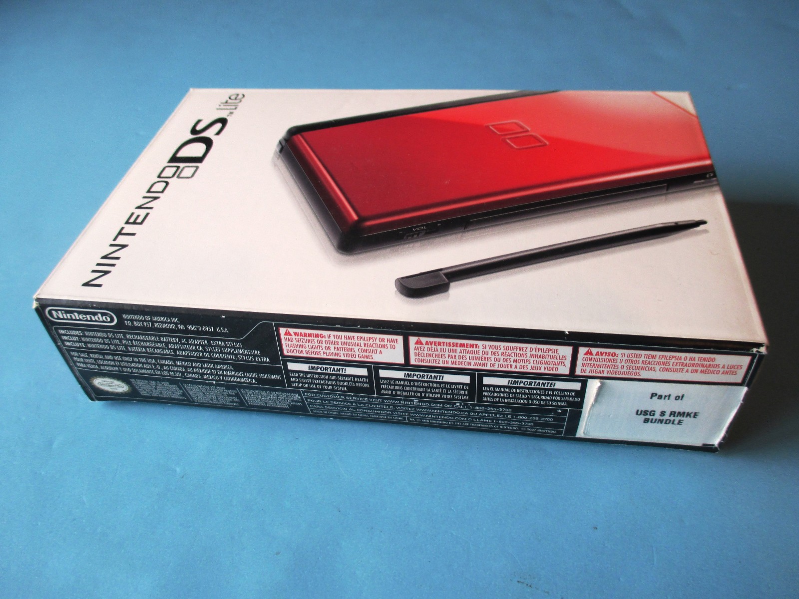 Nintendo DS Lite Crimson Red/Black System Brain Age 2 & Carrying Case Bundle