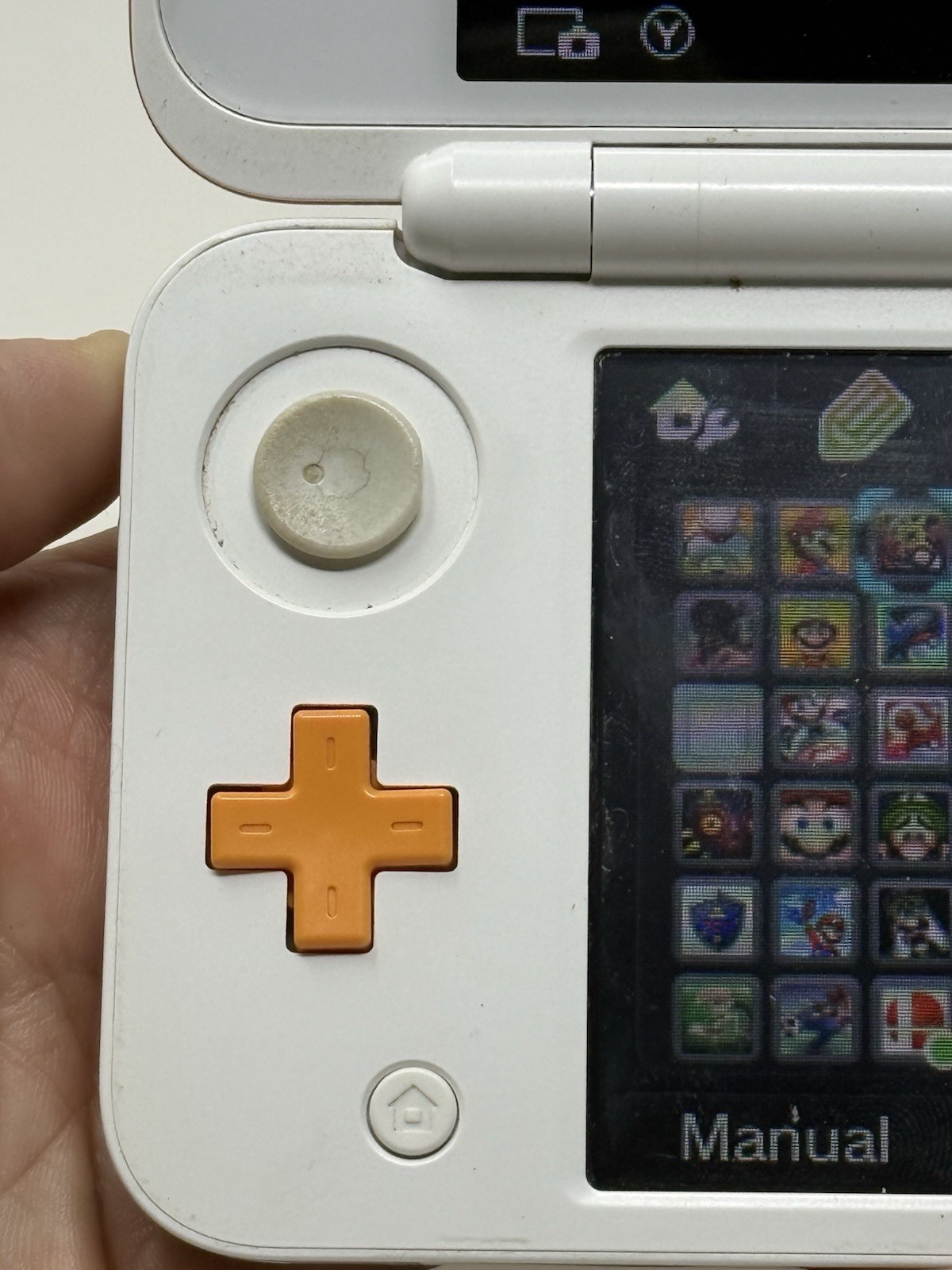 New Nintendo 2DS XL Orange White Handheld USA System w Charger Stylus and Extras