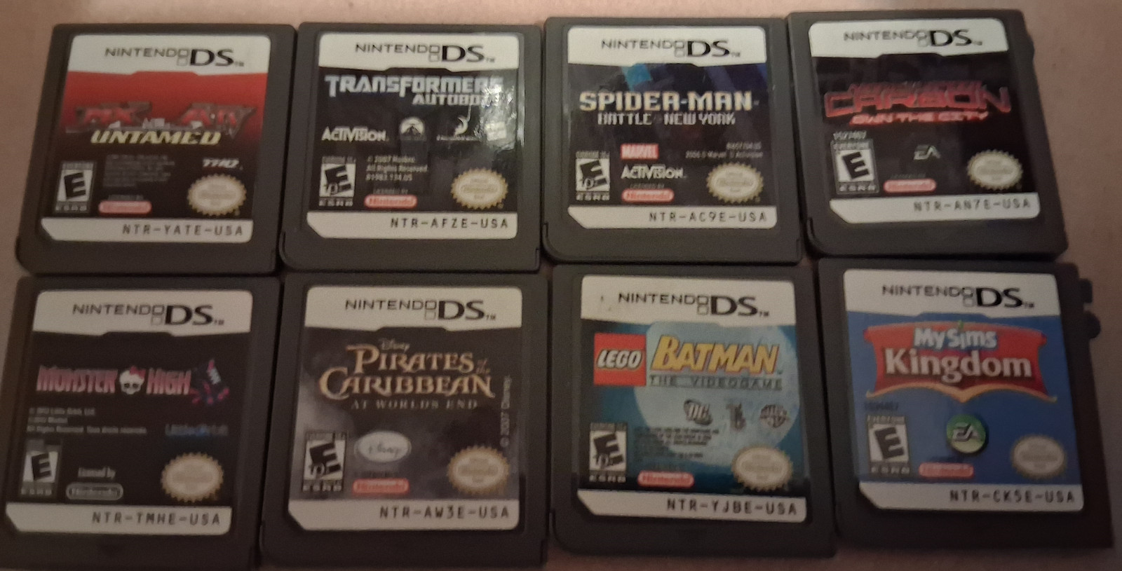 Nintendo 3DS Midnight Purple Console with 30 DS / 3DS games HUGE 42% DISCOUNT!!!