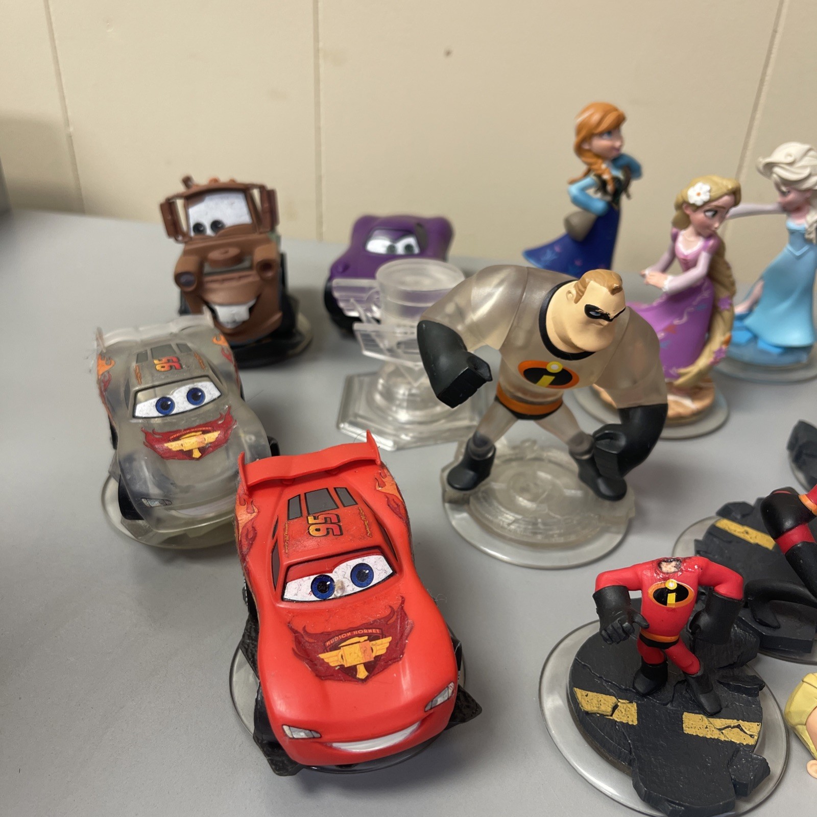 Disney Infinity 23 Character Lot Cars Frozen Incredibles Monsters Inc Pirates
