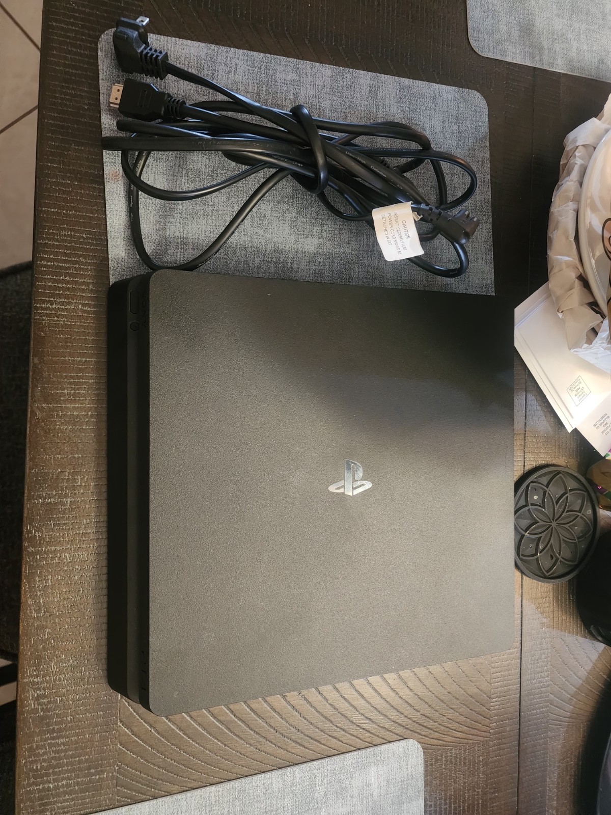 Sony PlayStation 4 PS4 500GB Black Wi-Fi Blu-Ray 1080p Region Free Cords