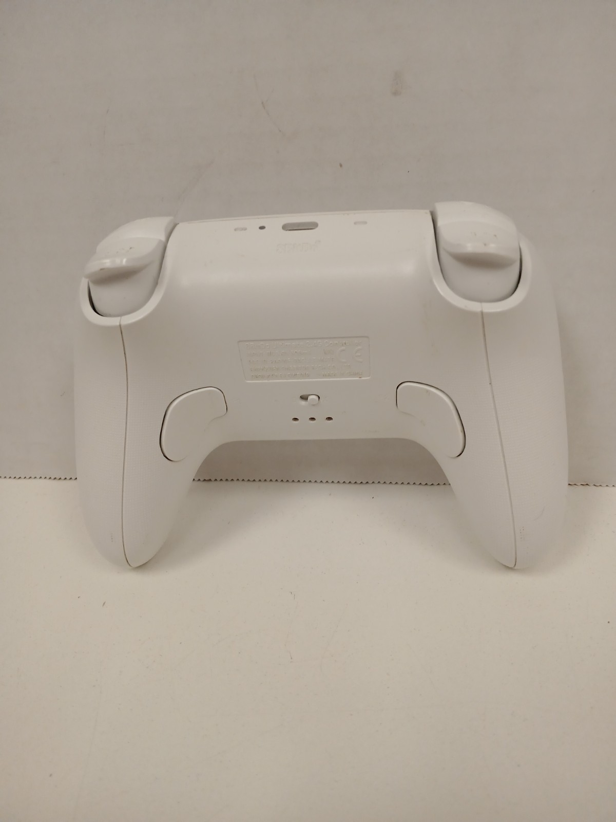 8BitDo Ultimate 2.4G Controller for Windows/Android/Apple/Steam *NO RECEIVER*