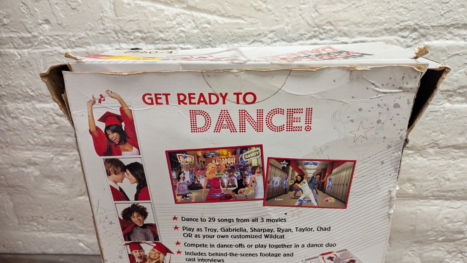 New High School Musical 3: Senior Year Dance Bundle (PlayStation 2, 2008) READ!