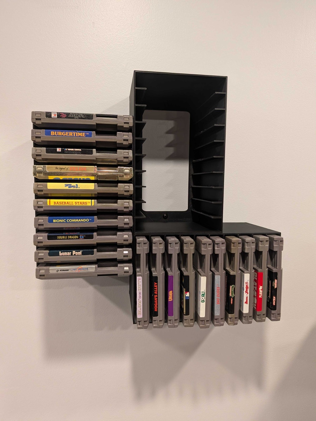 NES (Nintendo Entertainment System) Video Game Cartridge Wall Mount / Organizer