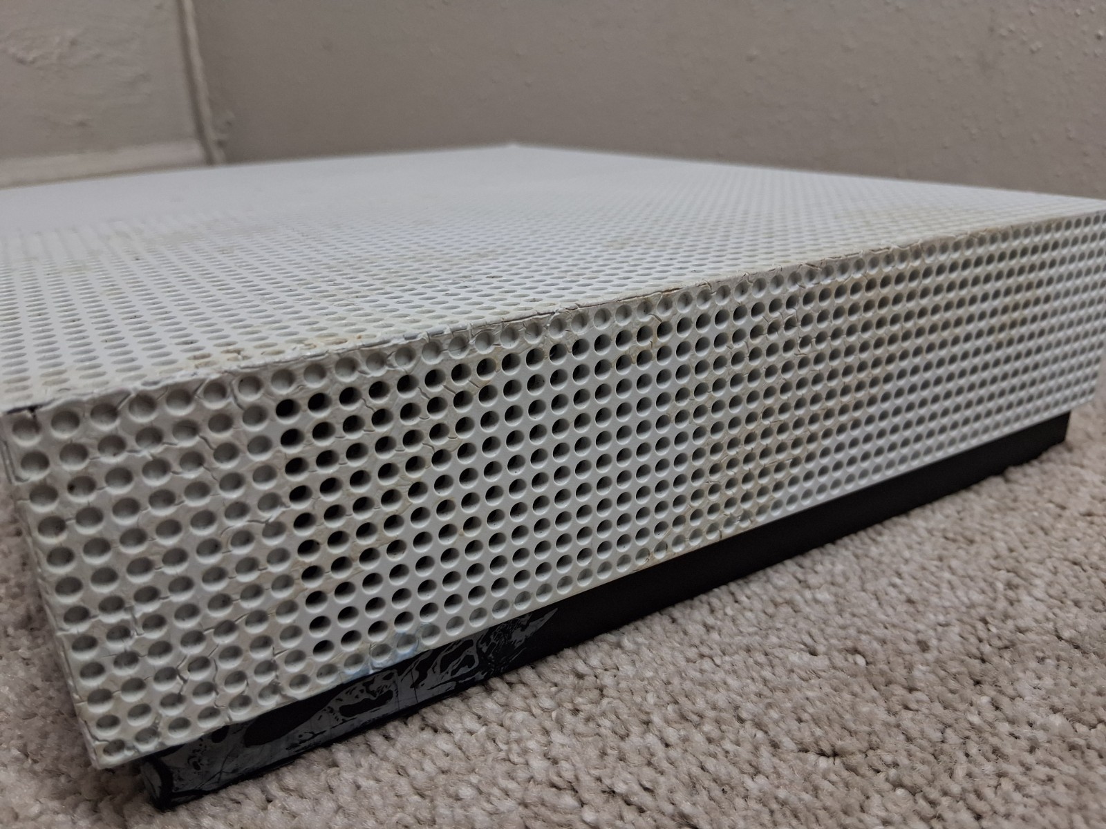 Microsoft Xbox One S White Model 1681 Powers On But HDMI Port Isn’t Working