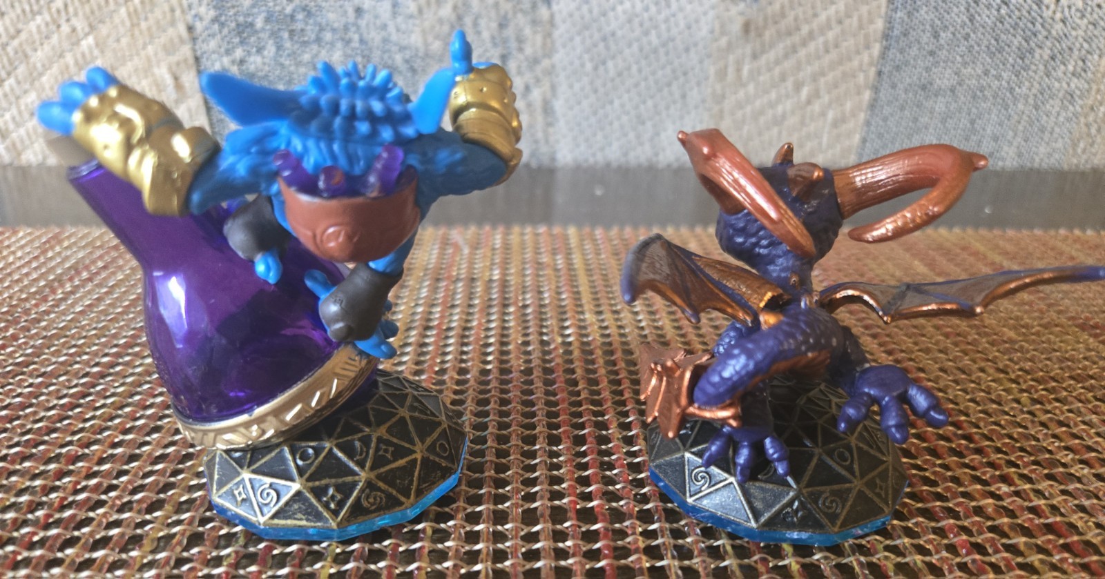 Skylanders Swap Force Magic Element Figure Trap Shadow Dune Bug Super Gulp Spyro