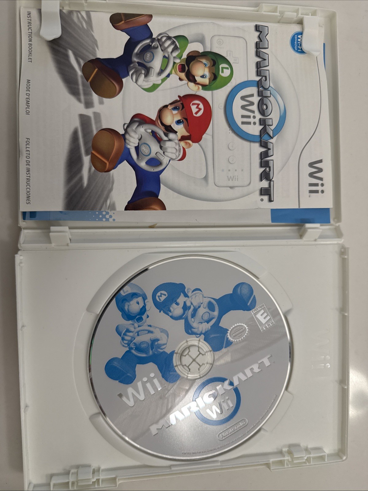 Nintendo Wii Console Bundle w/ 2 Remotes Mario Kart Wii & Wii Sports Games